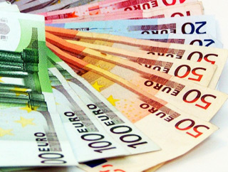 Павляк предложил заменить евро национальными валютами