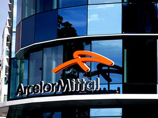 «ArcelorMittal» может сократить около 3,000 сотрудников