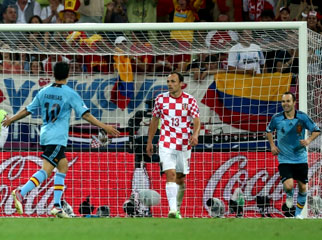 Италия и Испания выходят в четвертьфинал Евро-2012