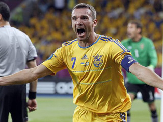 Шевченко вывел Украину вперед в группе D на Евро-2012